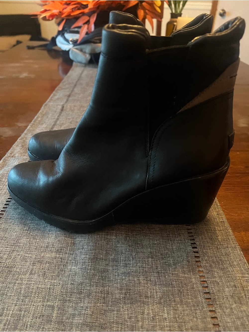 Sorel Black Leather Wedge Ankle Boots